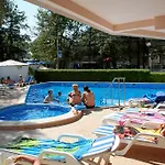 Lotos Hotel 2*